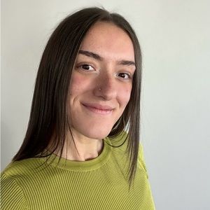 Meet your Posher, Dani